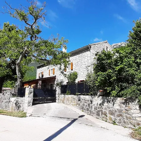 Holiday home Kozljak, For 10 People, Pool Kozljak