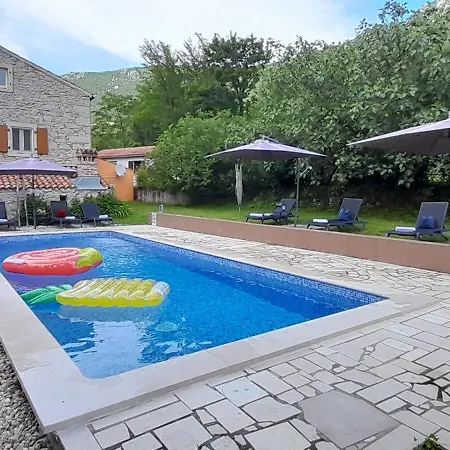 Dom wakacyjny Kozljak, For 10 People, Pool