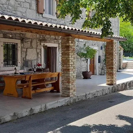 Hébergement de vacances Kozljak, For 10 People, Pool